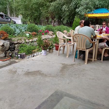 Hundar Galaxy Guest House מראה חיצוני תמונה