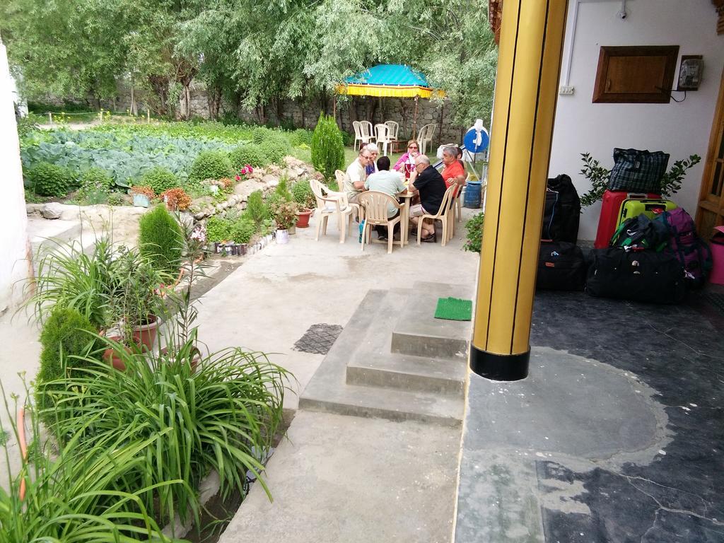 Hundar Galaxy Guest House מראה חיצוני תמונה