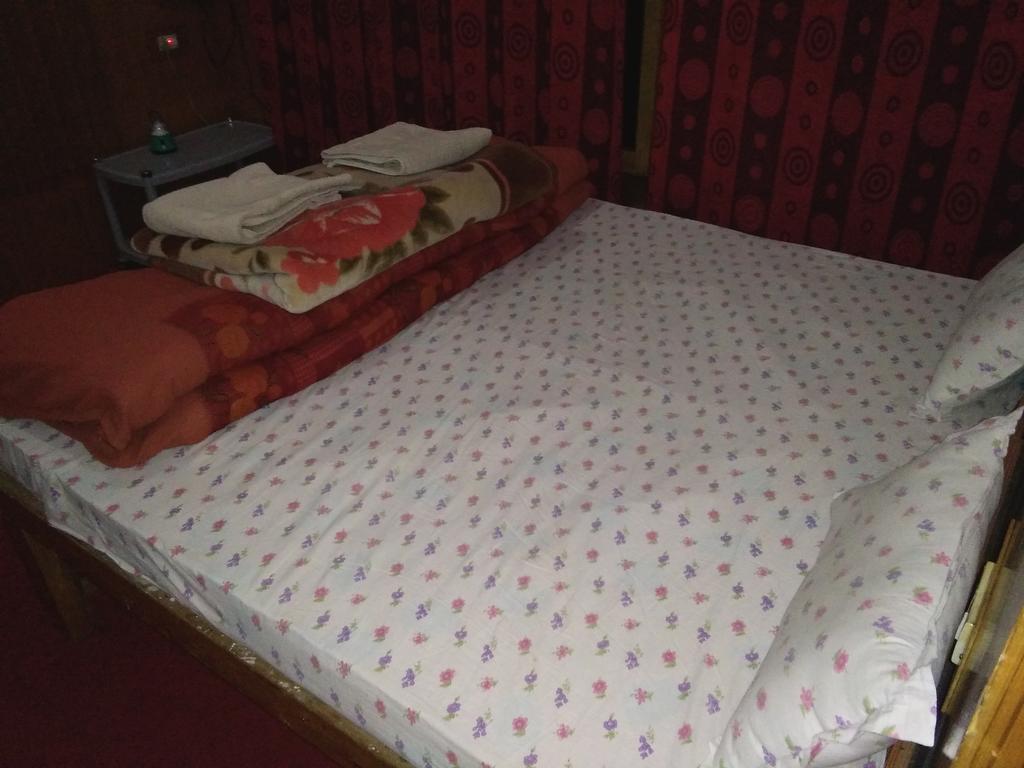 Hundar Galaxy Guest House מראה חיצוני תמונה