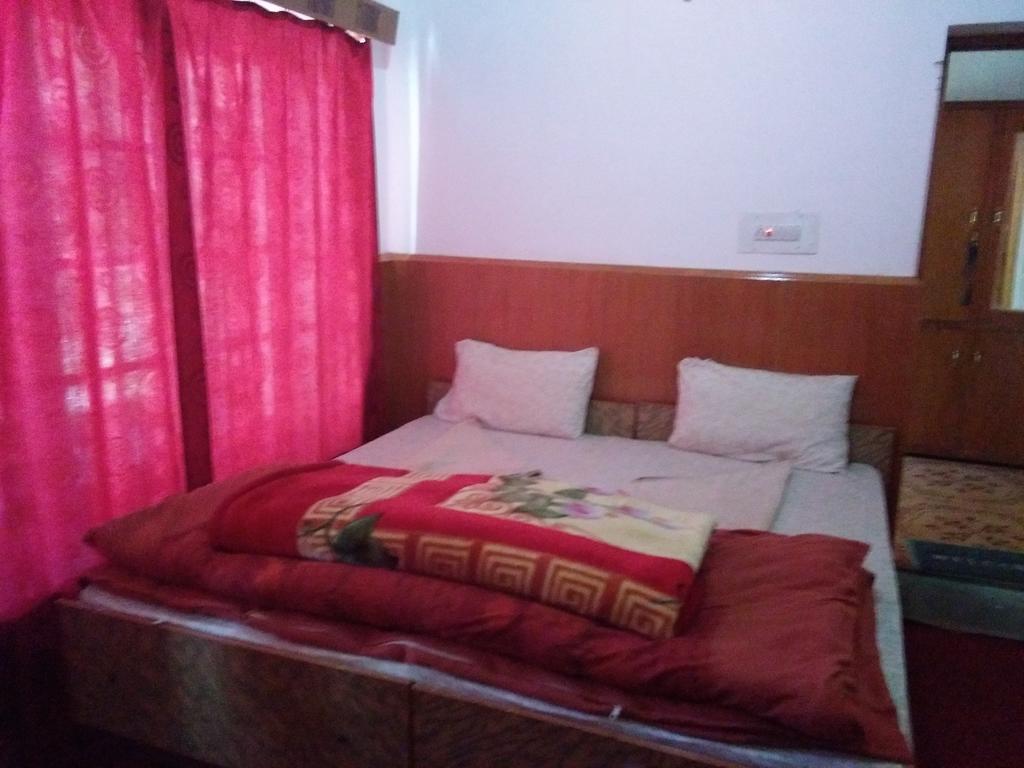 Hundar Galaxy Guest House מראה חיצוני תמונה